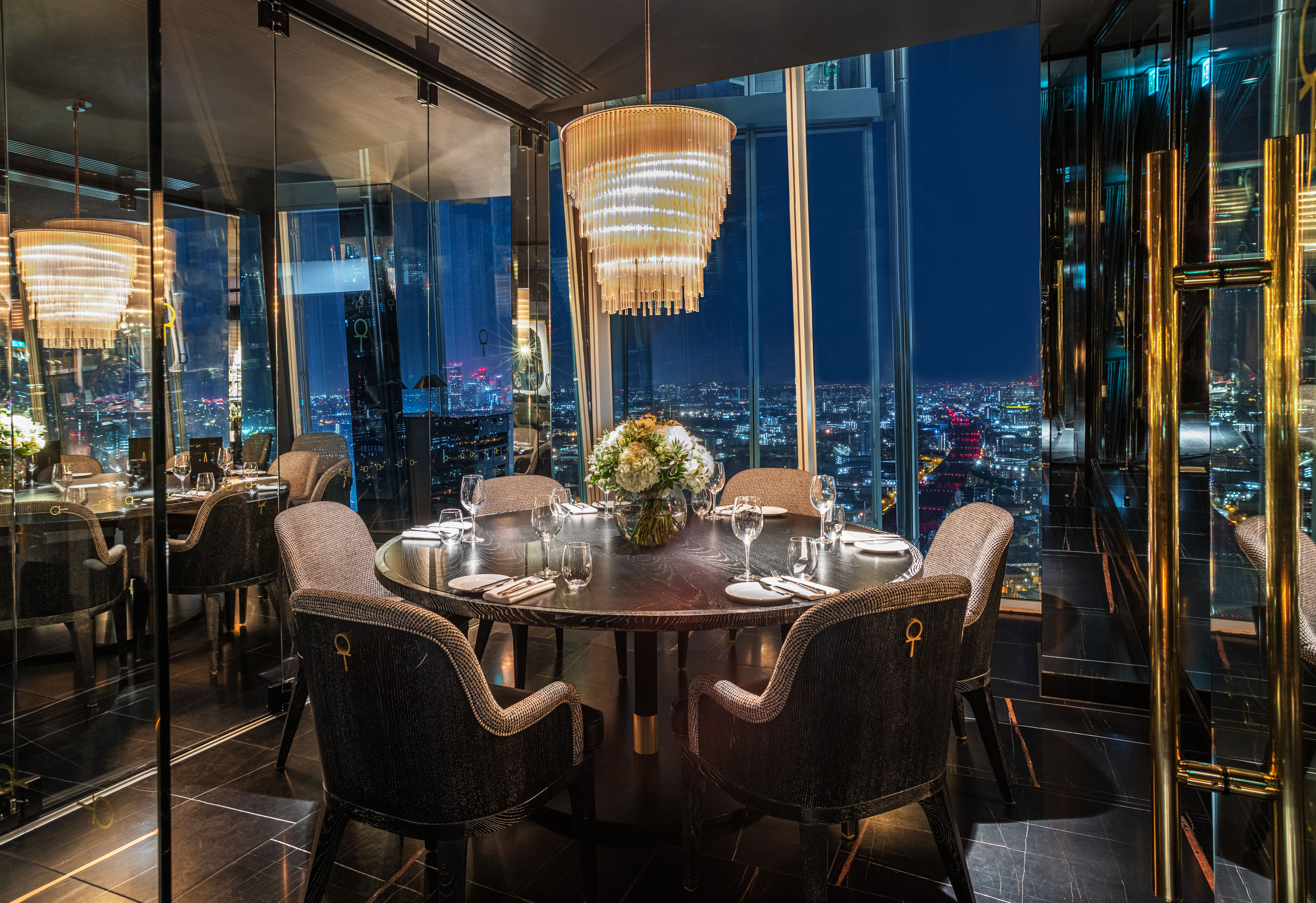 PRIVATE EVENTS
With breathtaking panoramic views of London and a stylishly modern interior, Aqua Shard is one of the city’s top destinations for private events.  
Learn More

